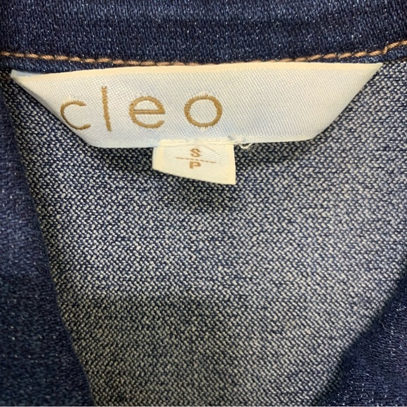 CLEO Denim Trucker Button Front Jean Jacket With 3/4 Sleeves Denim Blue Sz Small - Picture 8 of 10